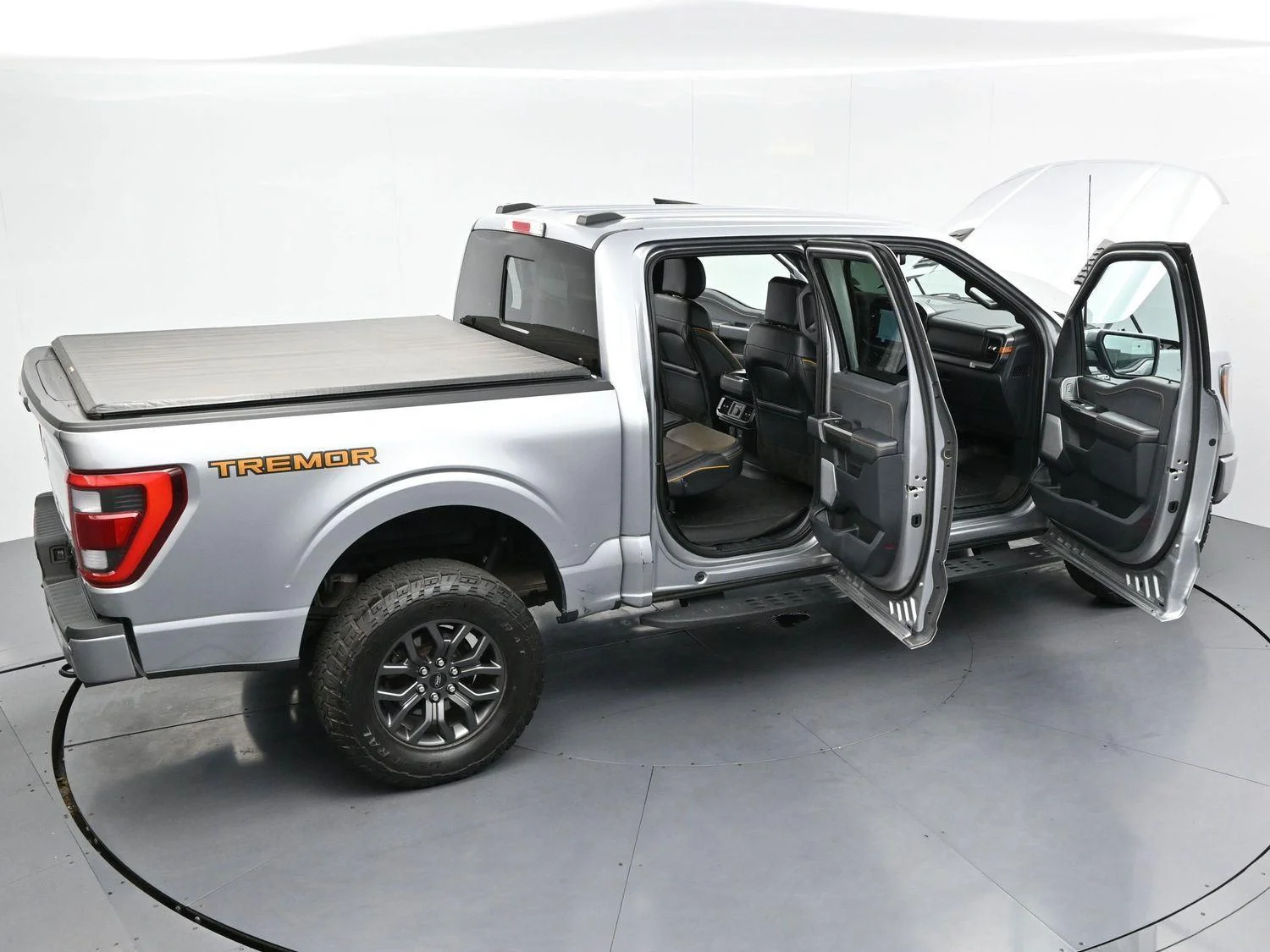 Used 2023 Iconic Silver Ford Tremor image 44