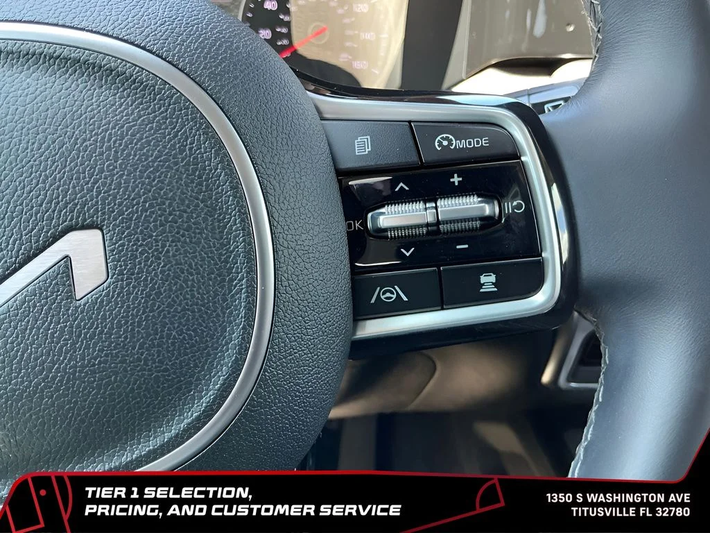 Used 2022 Gray Kia EX image 25