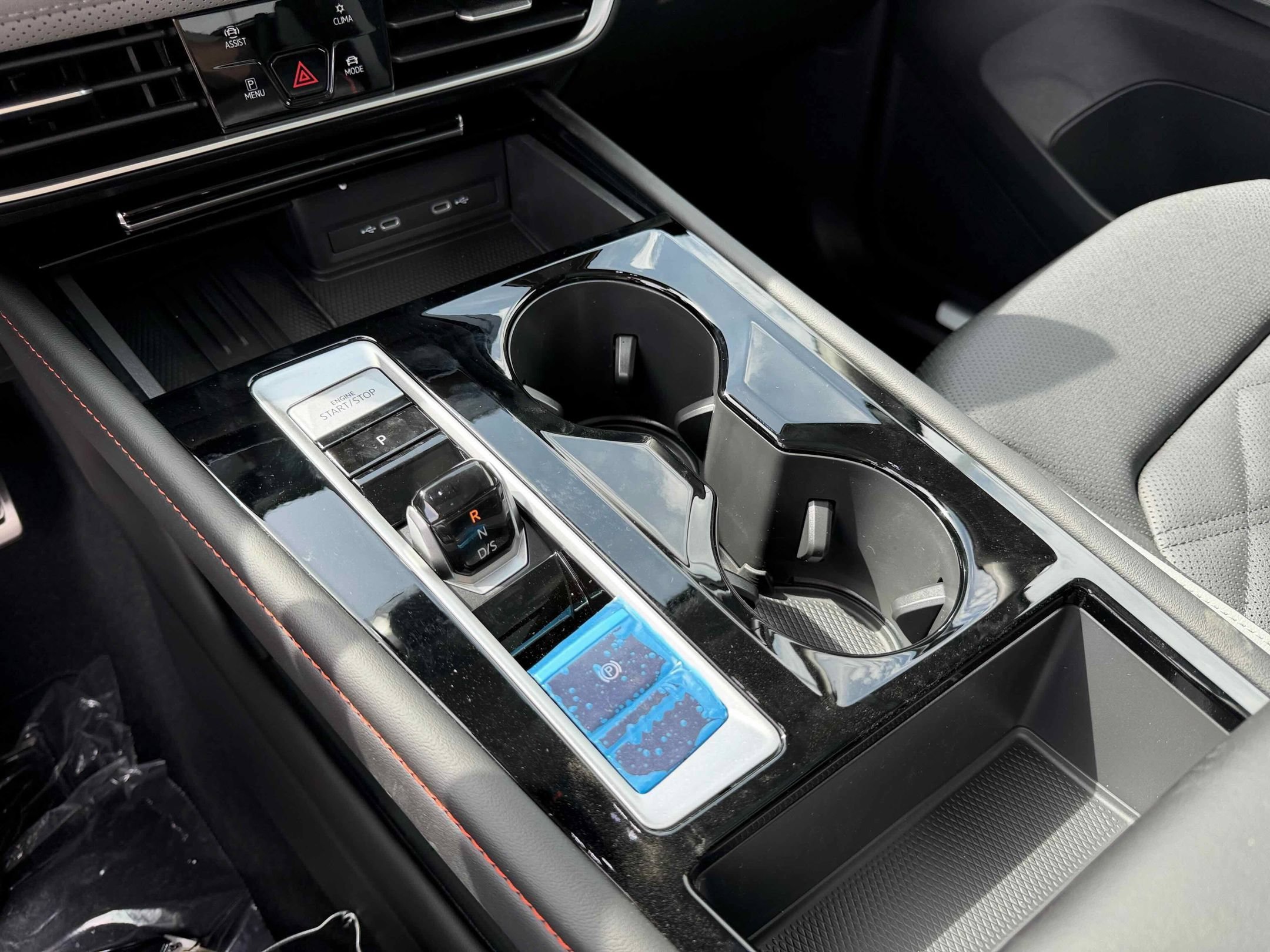 New 2026 Opal White Volkswagen 2.0T Peak Edition image 25