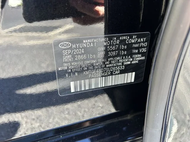 Used 2025 Black Genesis 3.5T image 29