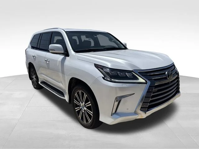 Used 2021 White Lexus 570 image 5