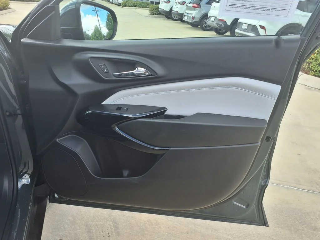 Used 2025 Gray Chevrolet LT image 22