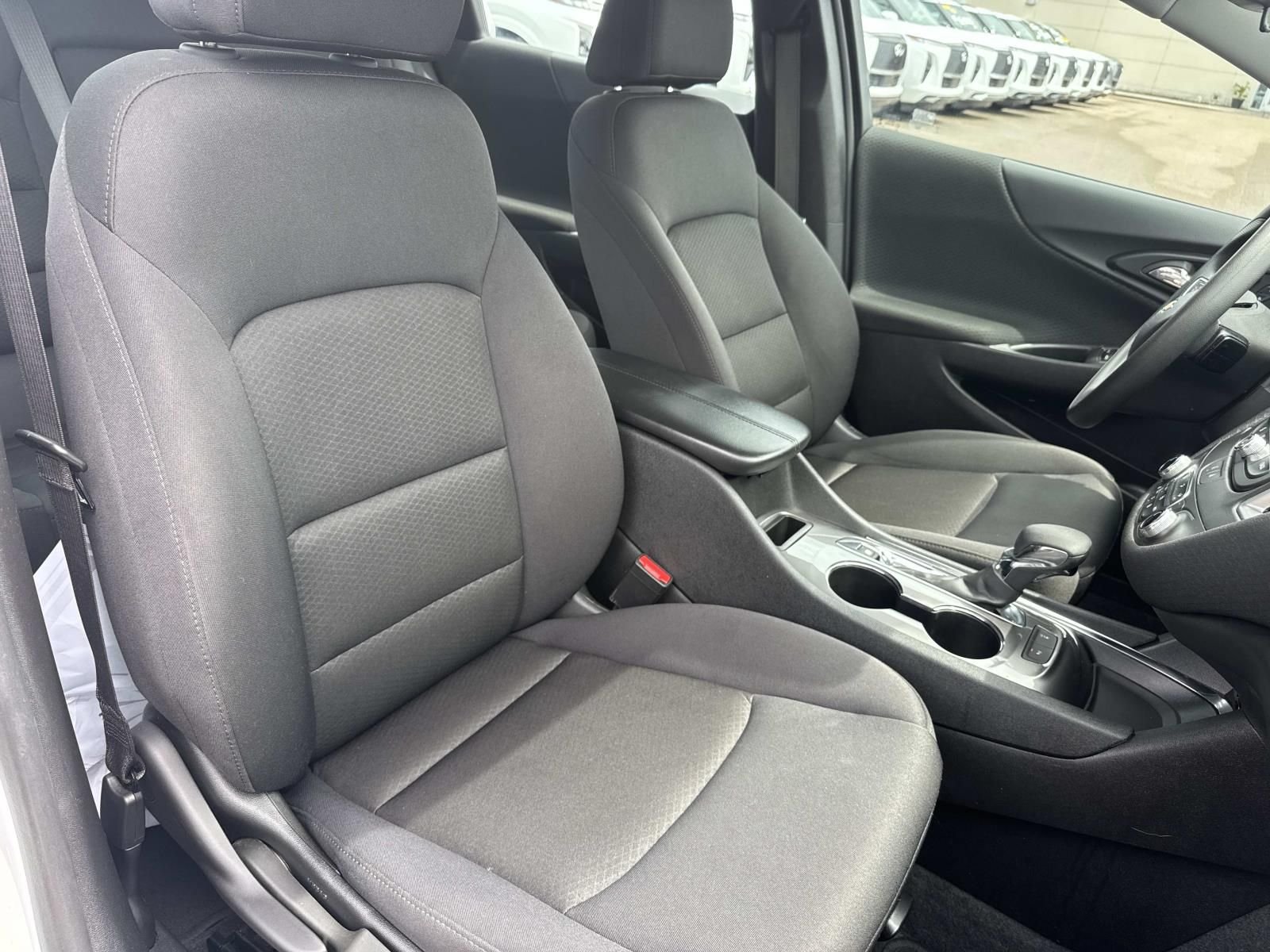 Used 2025 White Chevrolet LT image 12