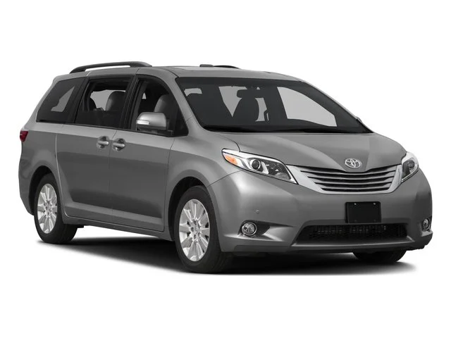 Used 2017 Blizzard Pearl Toyota XLE Premium image 6