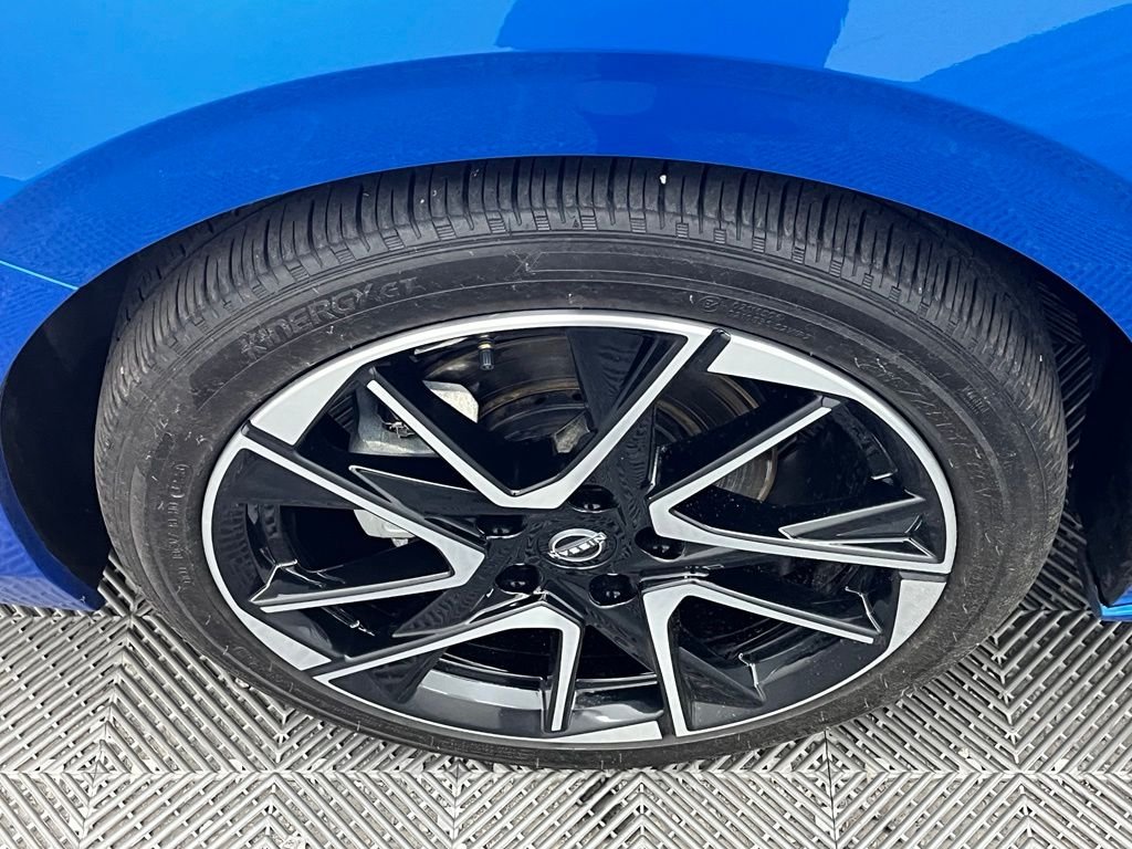Used 2024 Blue Nissan SR image 15
