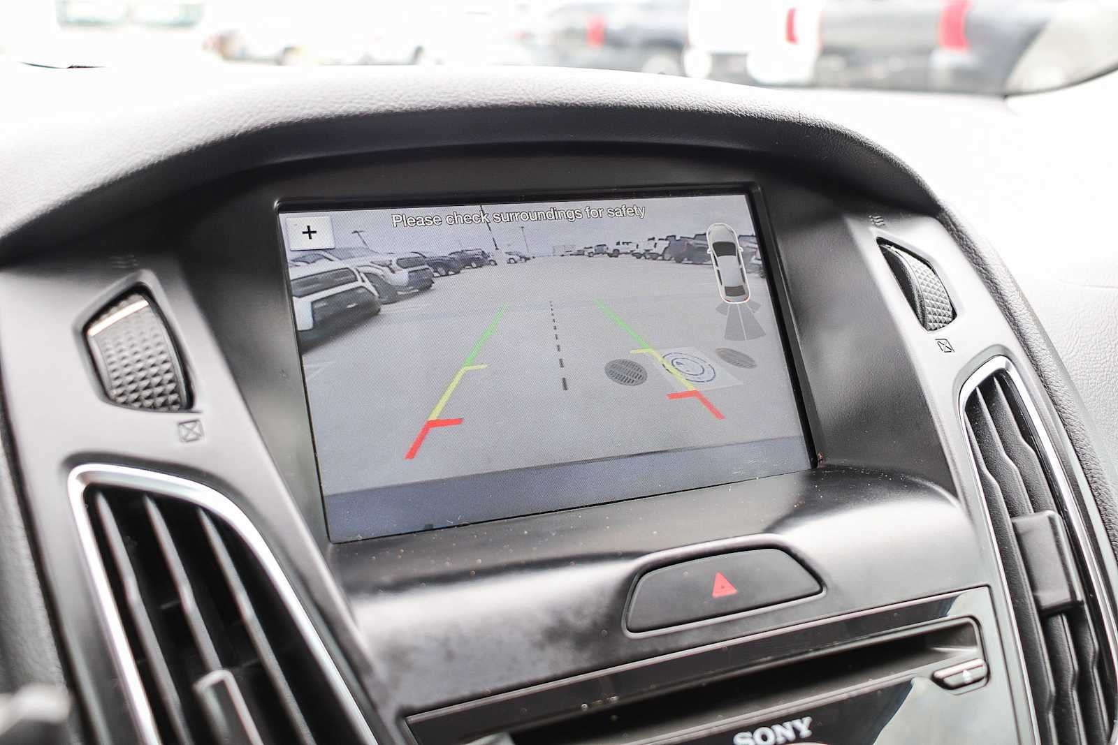 Used 2018 Magnetic Metallic Ford SEL image 20