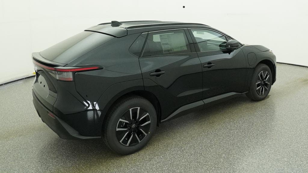 New 2026 Midnight Black Metallic Toyota XLE image 18