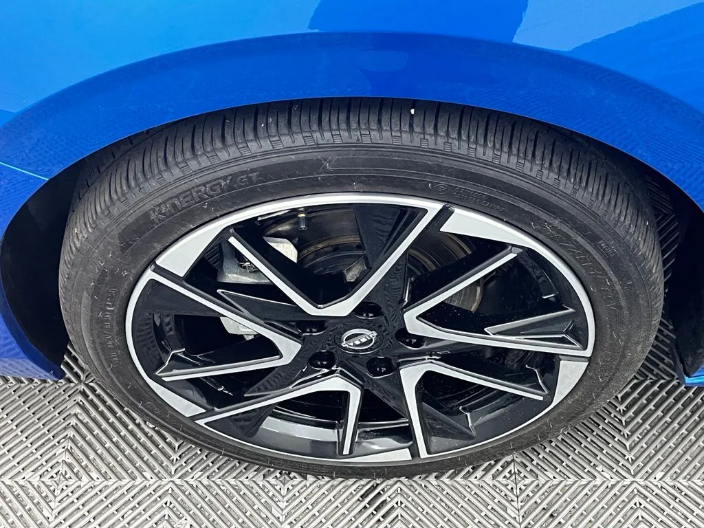 Used 2024 Blue Nissan SR image 15