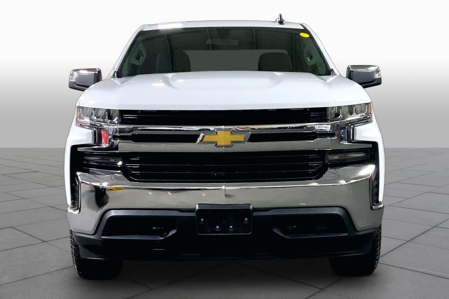Used 2021 Summit White Chevrolet LT image 4