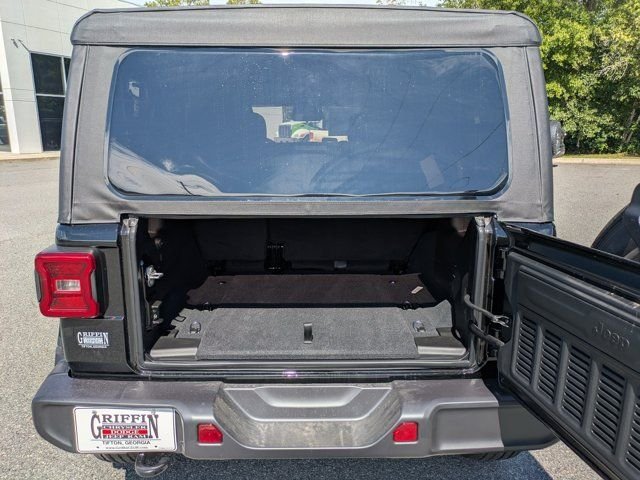 New 2025 Black Clear-Coat Exterior Paint Jeep Sahara image 13