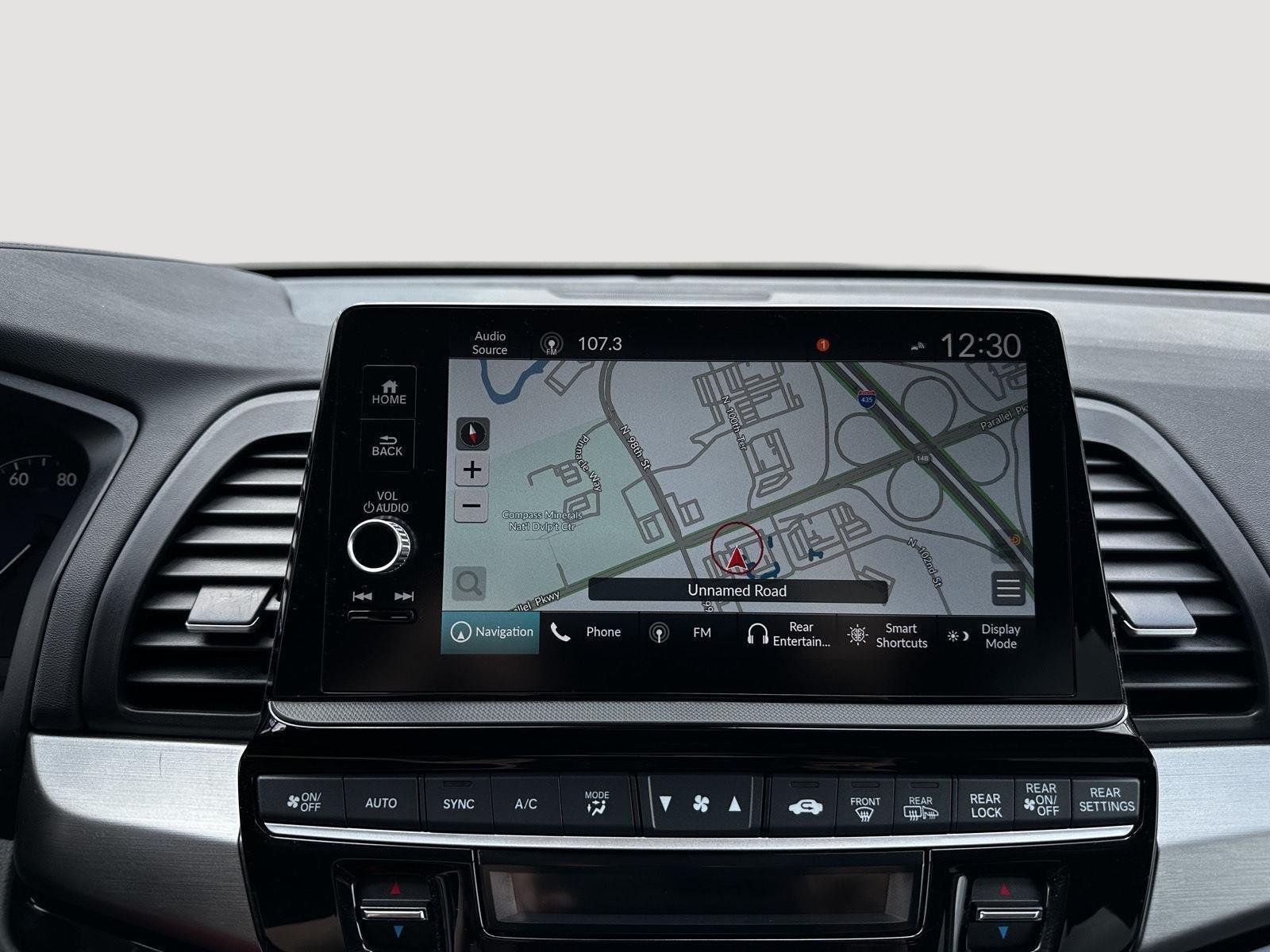 Used 2025 Platinum White Pearl Honda Touring image 16