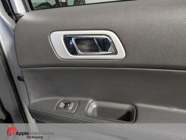 Used 2011 Silver Ford XLT image 40