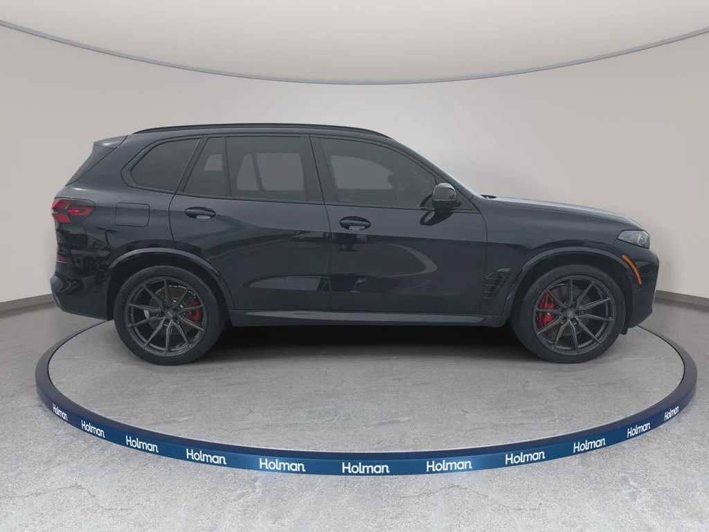 Used 2025 Black BMW M60i image 5