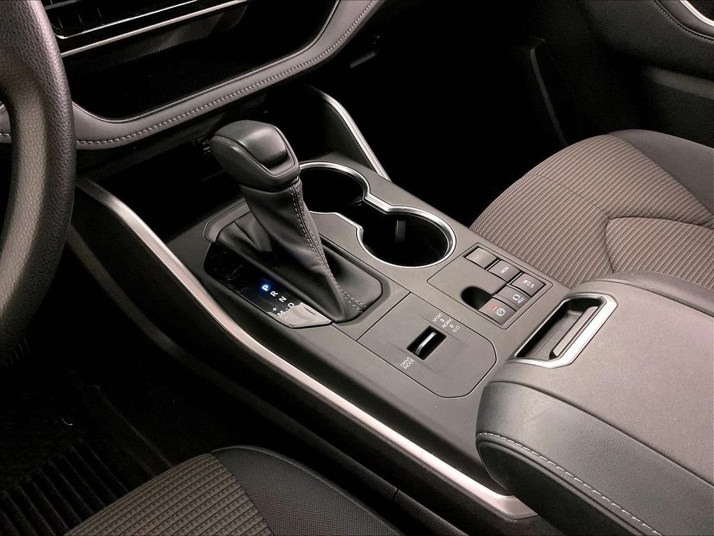Used 2023 Beige Toyota L image 20