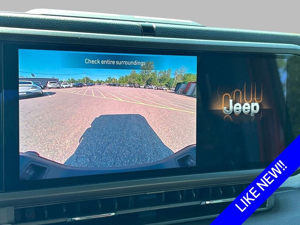 Used 2025 Red Jeep Sport S image 28