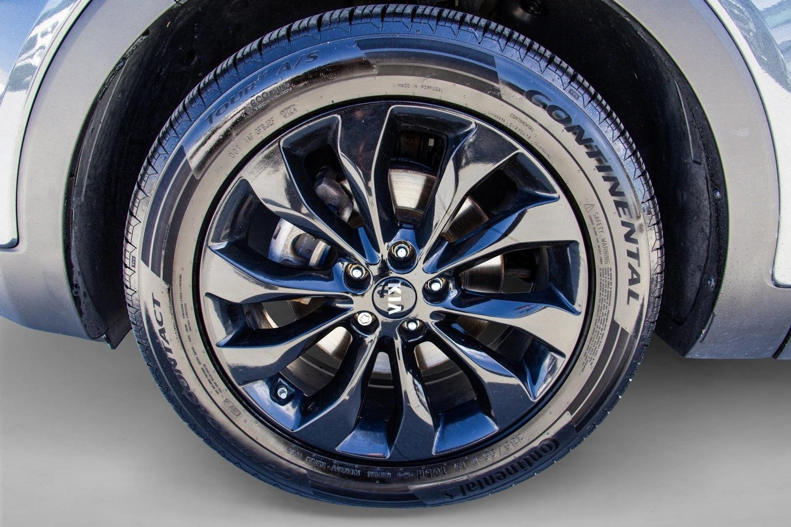 Used 2020 Gravity Grey Kia EX V6 image 9