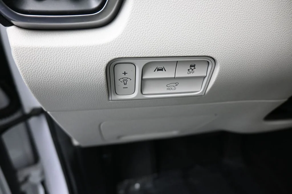Used 2023 Glacial White Pearl Kia EX image 12