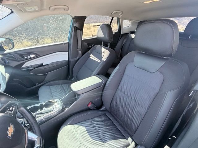 2025 Chevrolet Trax LT - Photo 22