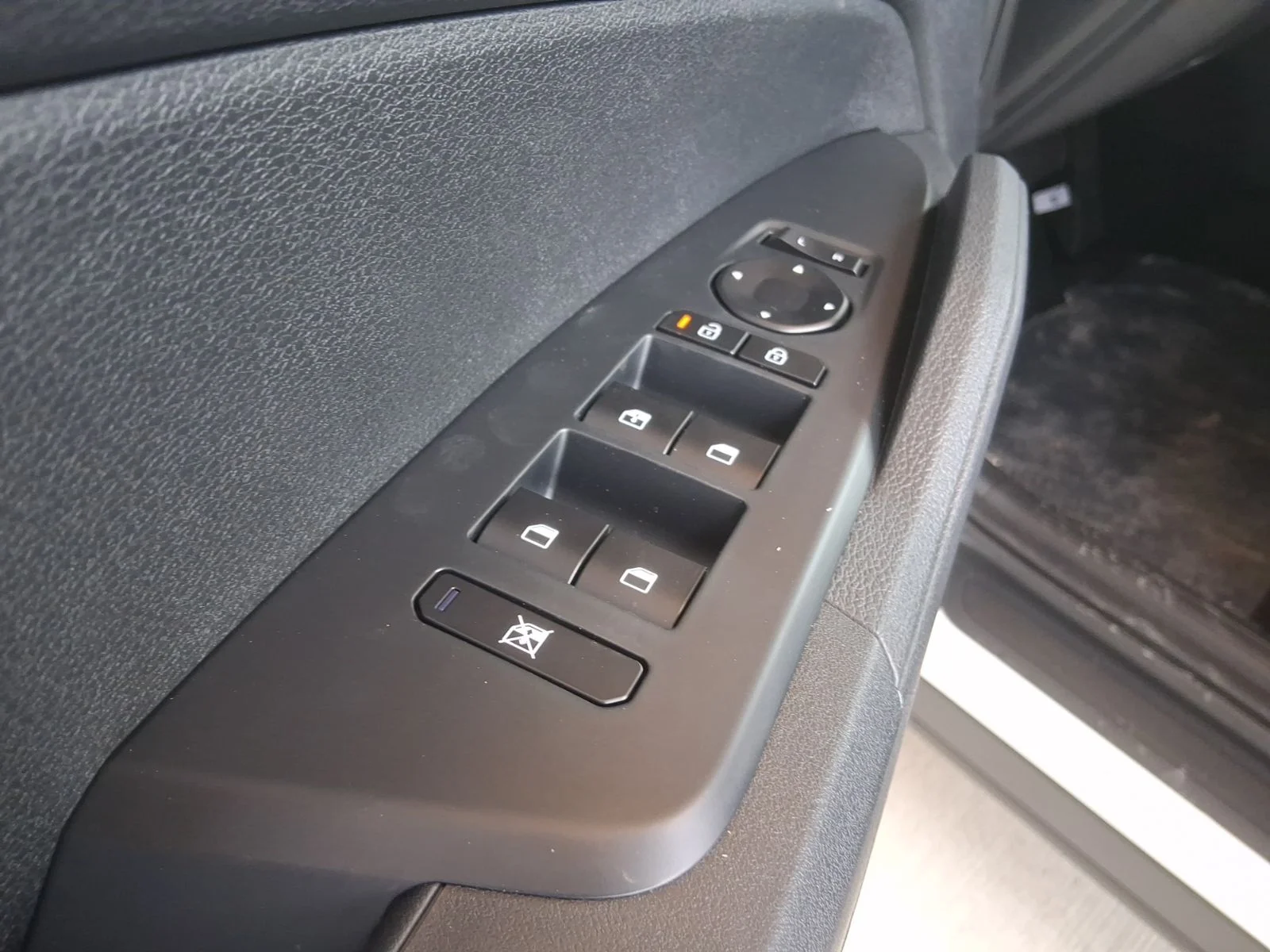 New 2026 White Kia LX image 19
