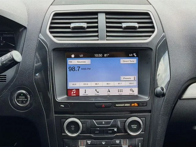 Used 2018 Gray Ford XLT image 13