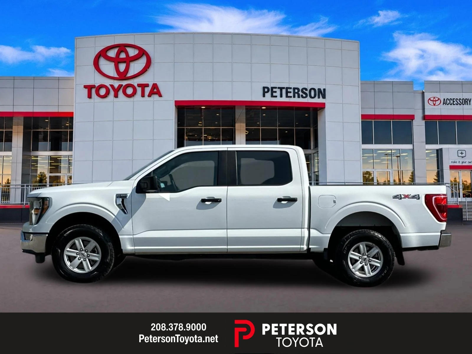 Used 2023  Ford XLT image 6