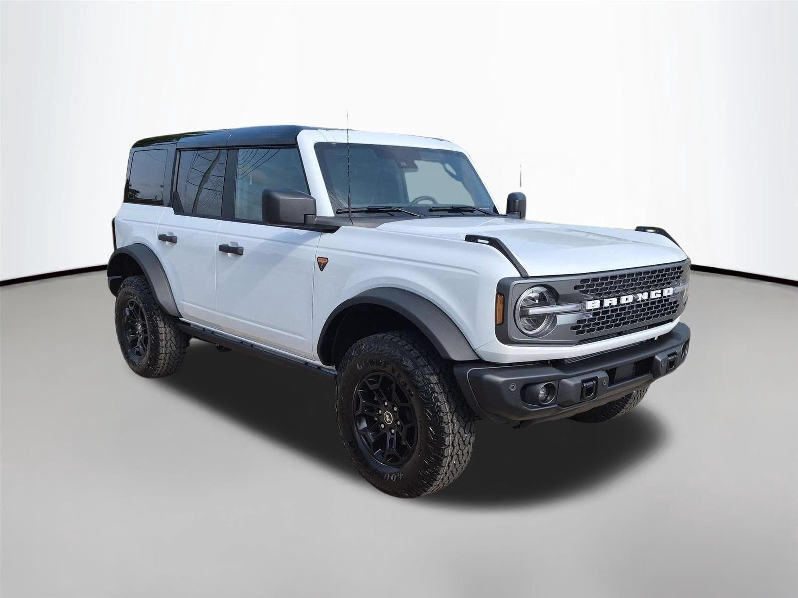 New 2026 Oxford White Ford Badlands® image 7