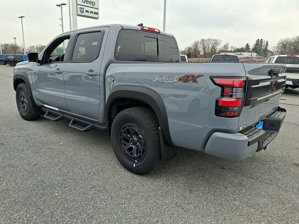 2026 Nissan Frontier — photo 3