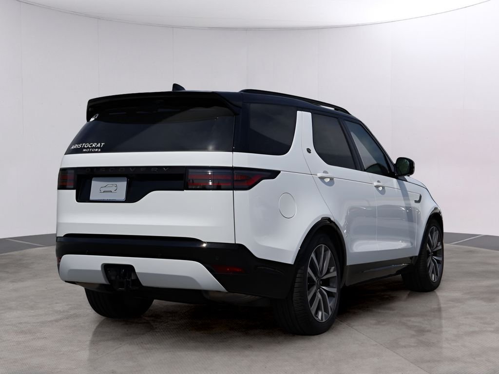 New 2026 Fuji White Land Rover Dynamic SE image 7