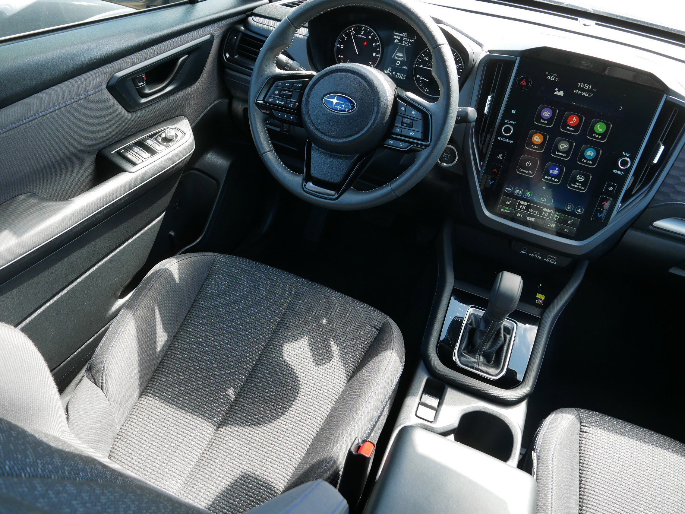 Used 2025 Crystal Black Silica Subaru Premium image 9
