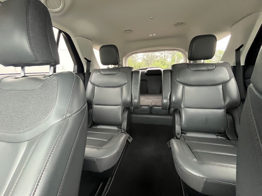 Used 2025 White Metallic Ford Active image 17