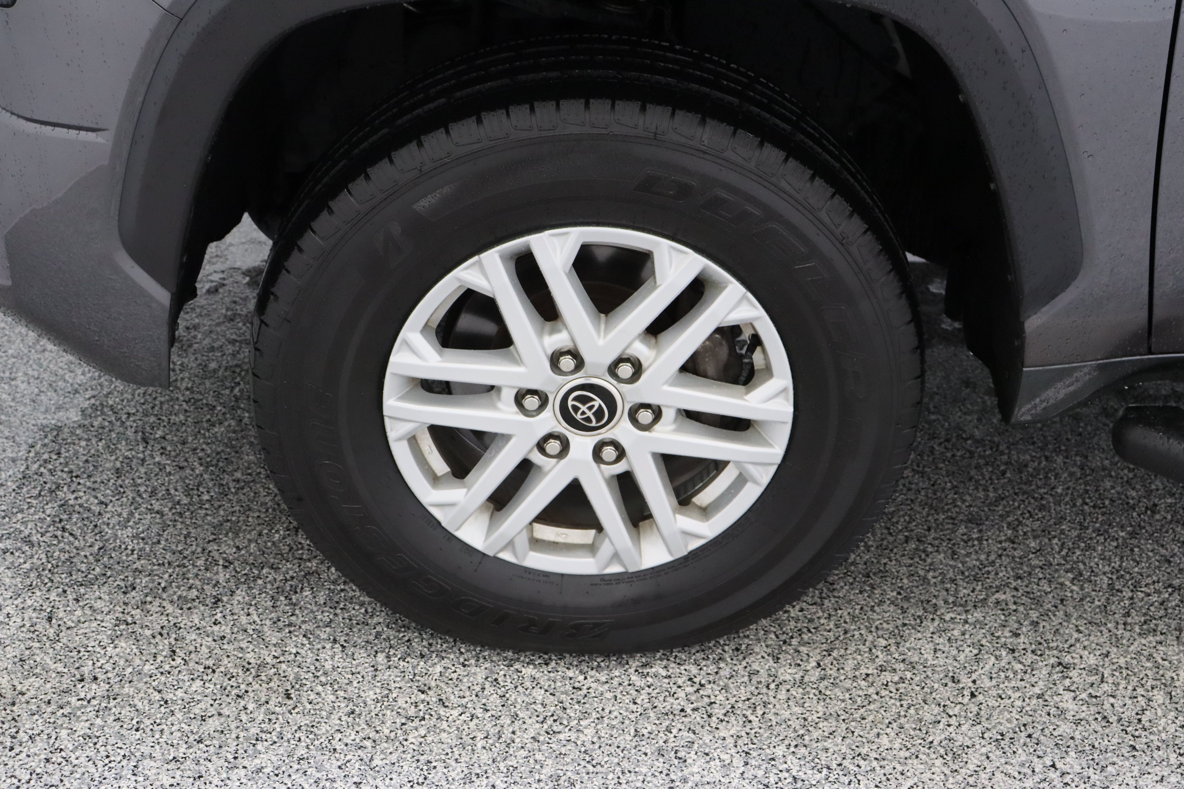 Used 2022 Magnetic Gray Metallic Toyota SR5 3.4T image 11