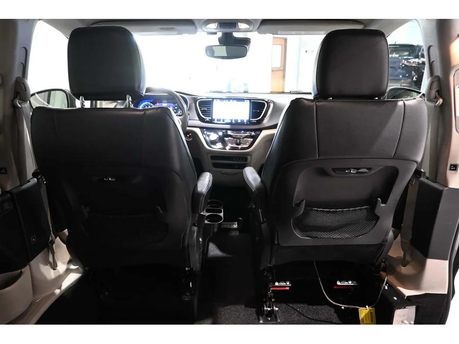 Used 2022 GRAY Chrysler Touring L Mobility Handicap Van image 20
