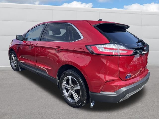 Used 2023 Rapid Red Metallic Tinted Clearcoat Ford SEL image 3