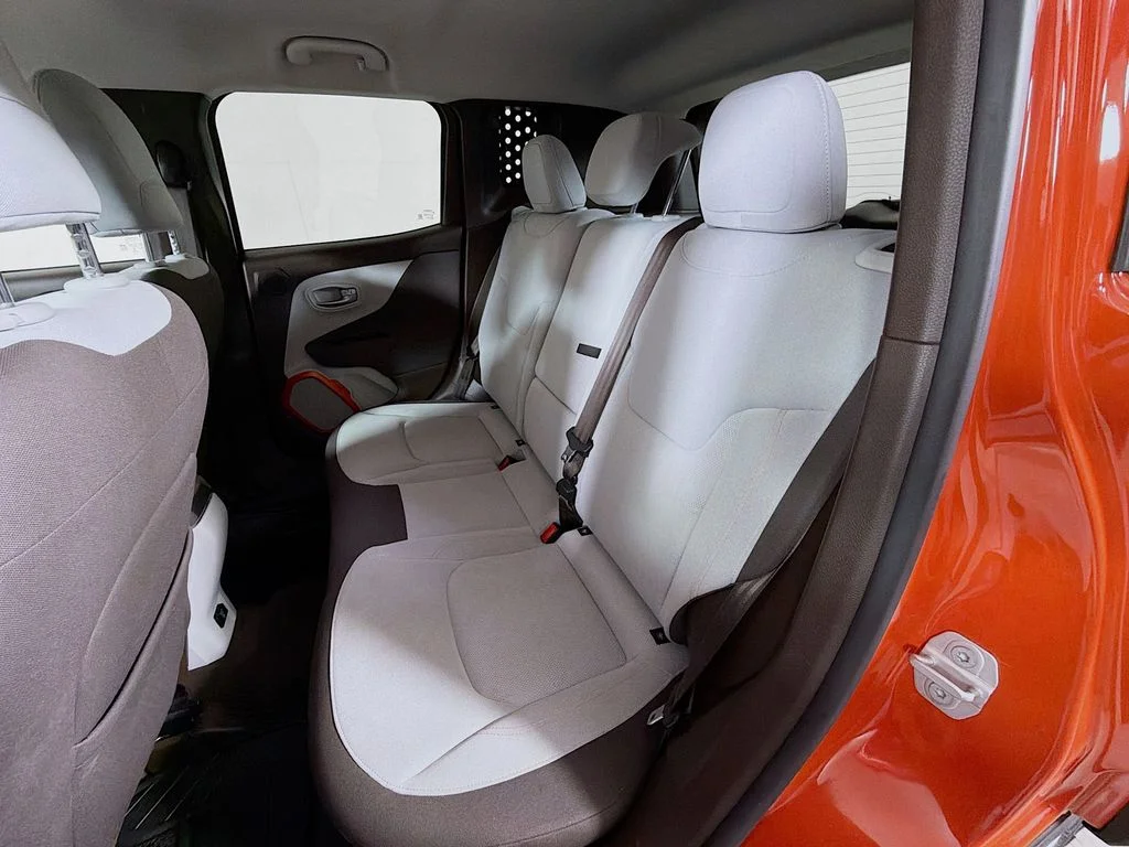 Used 2015 Orange Jeep Latitude image 18