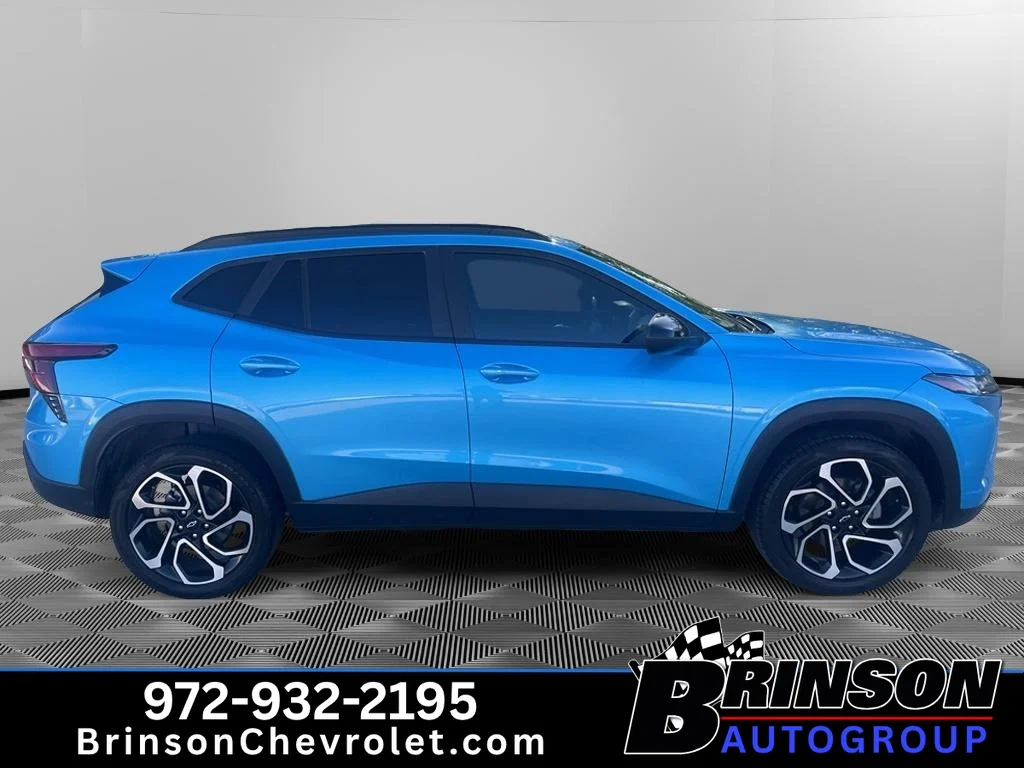 Used 2025 Marina Blue Metallic Chevrolet 2RS image 4