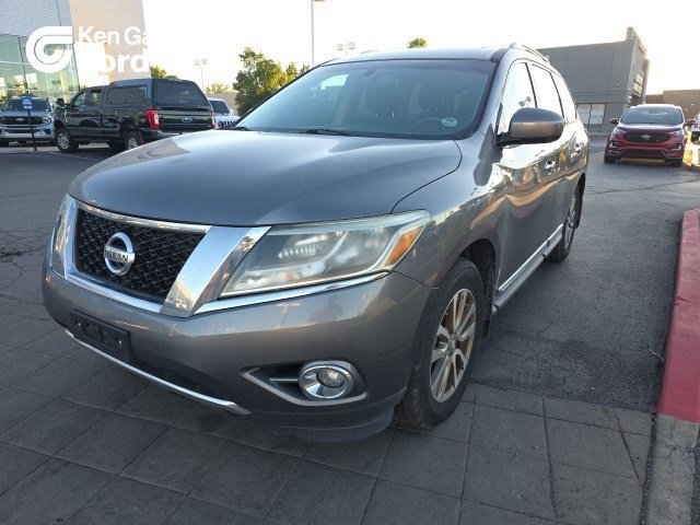 2016 Nissan Pathfinder SL