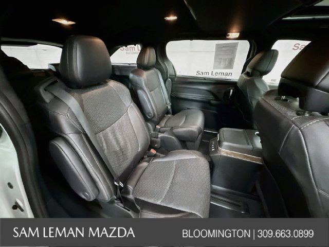 Used 2025 Beige Toyota Platinum image 30