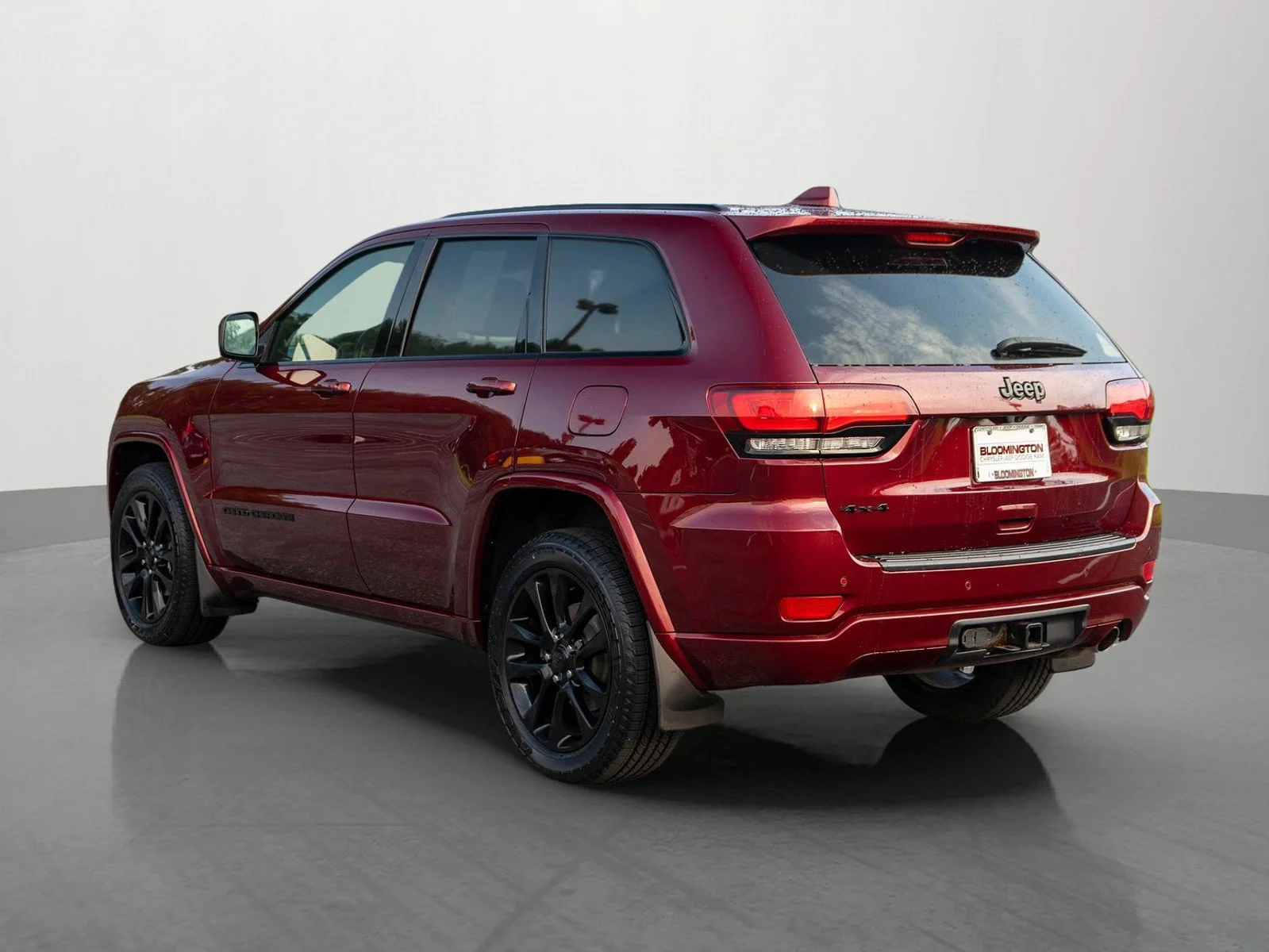 Used 2020 Velvet Red Pearlcoat Jeep Altitude image 5