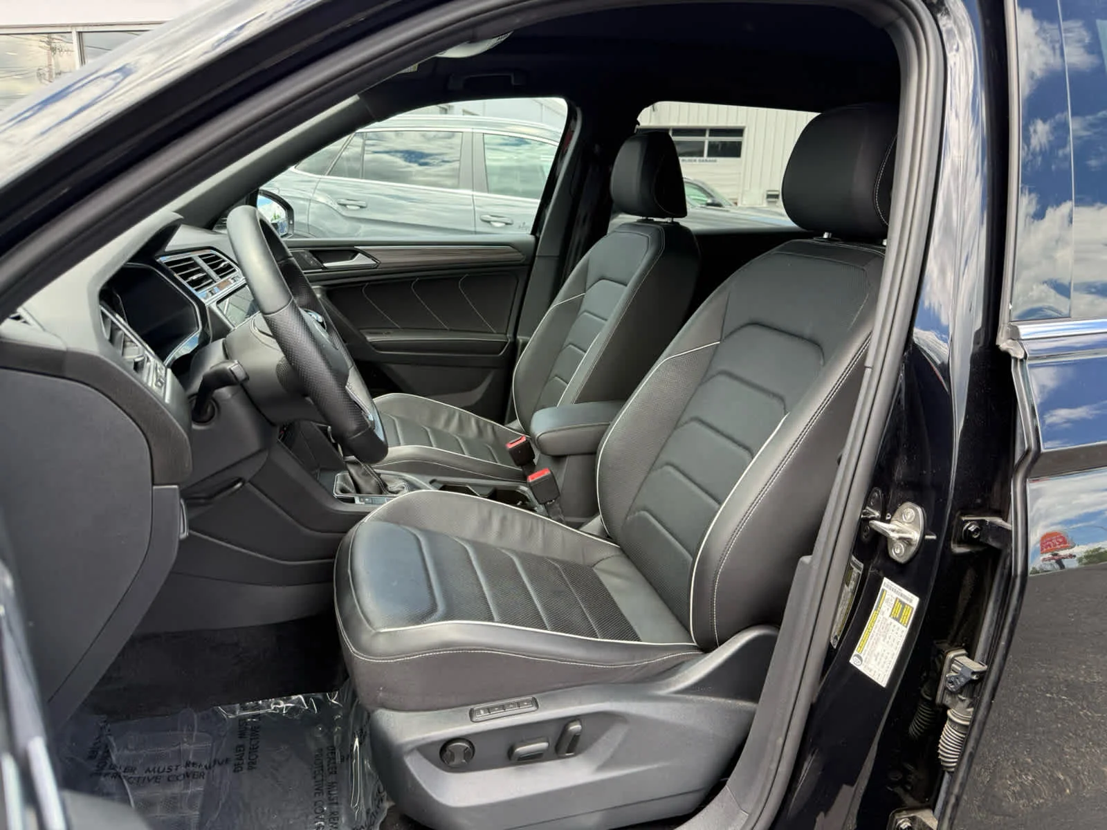 Used 2024 Deep Black Pearl Volkswagen SEL R-Line image 20