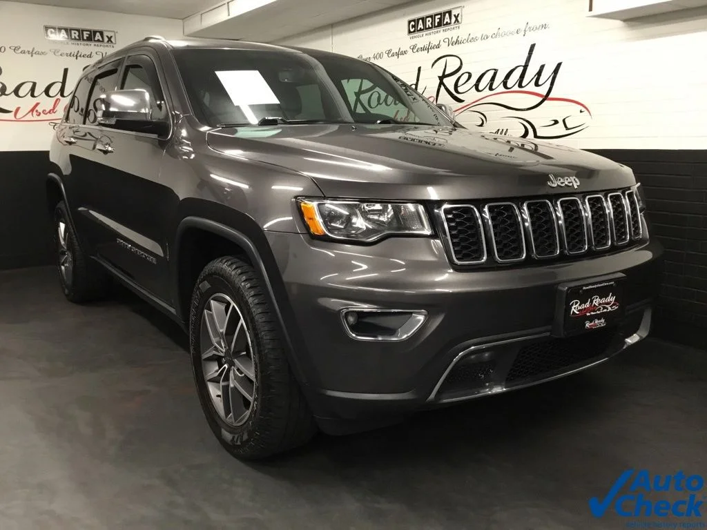 Used 2020 Gray Jeep Limited image 3
