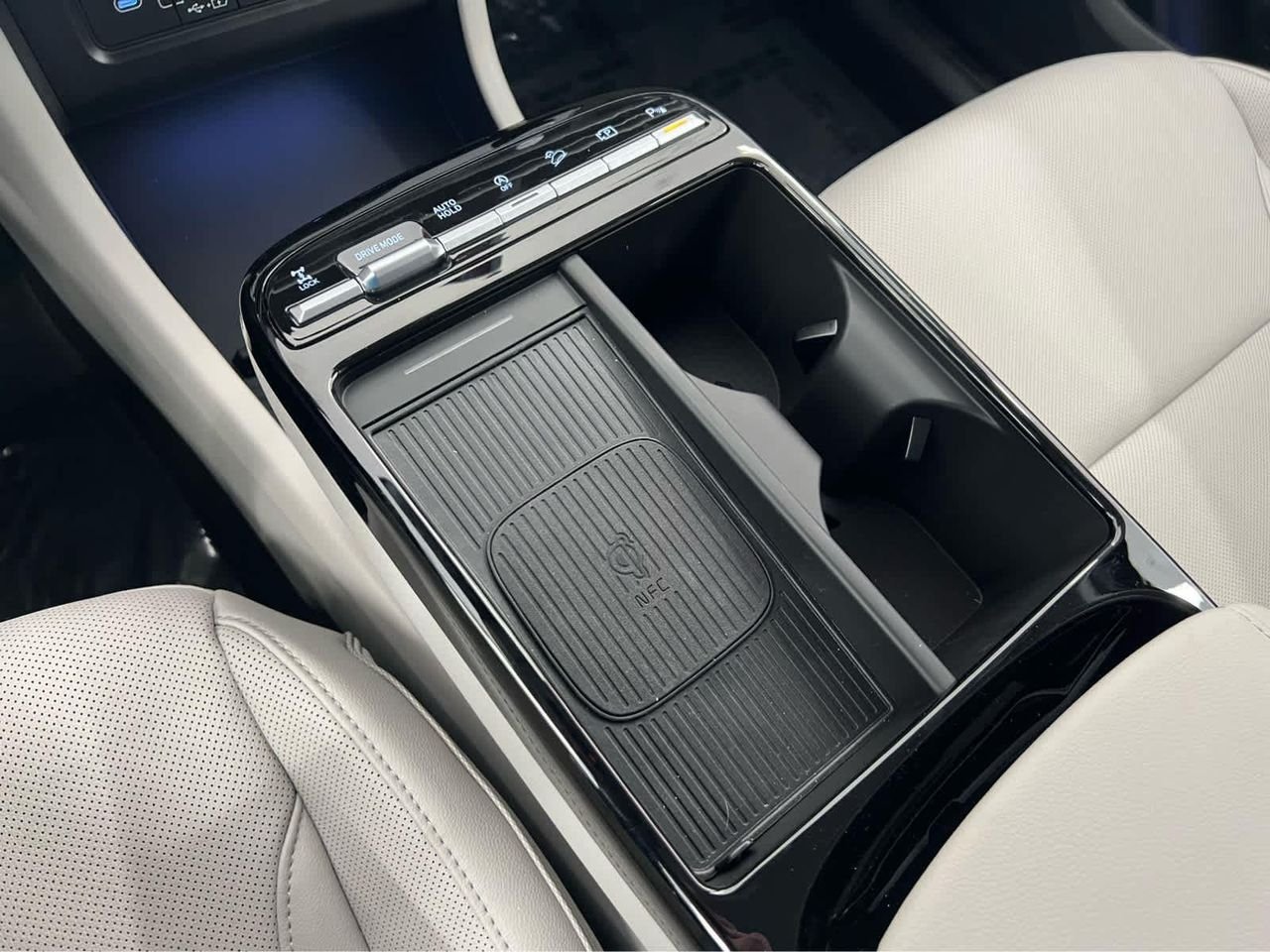 2025 Hyundai Tucson Limited - Photo 19