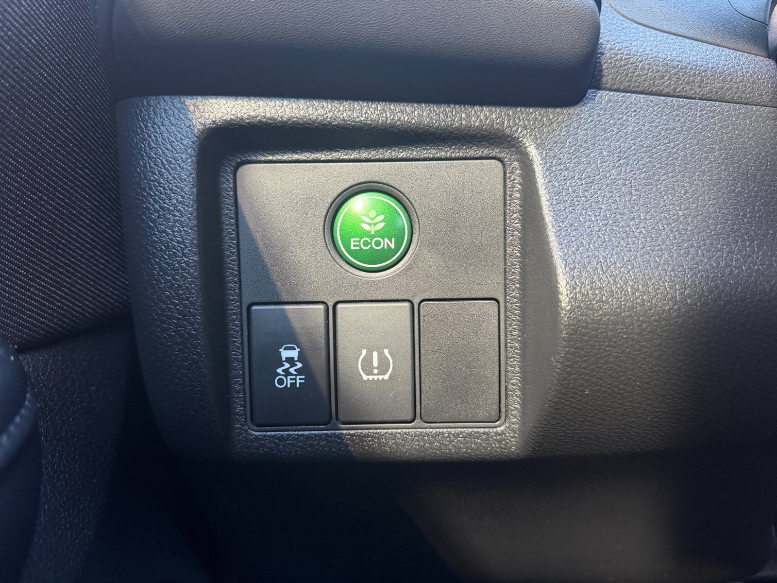 Certified Used 2019 Modern Steel Metallic Honda LX image 17