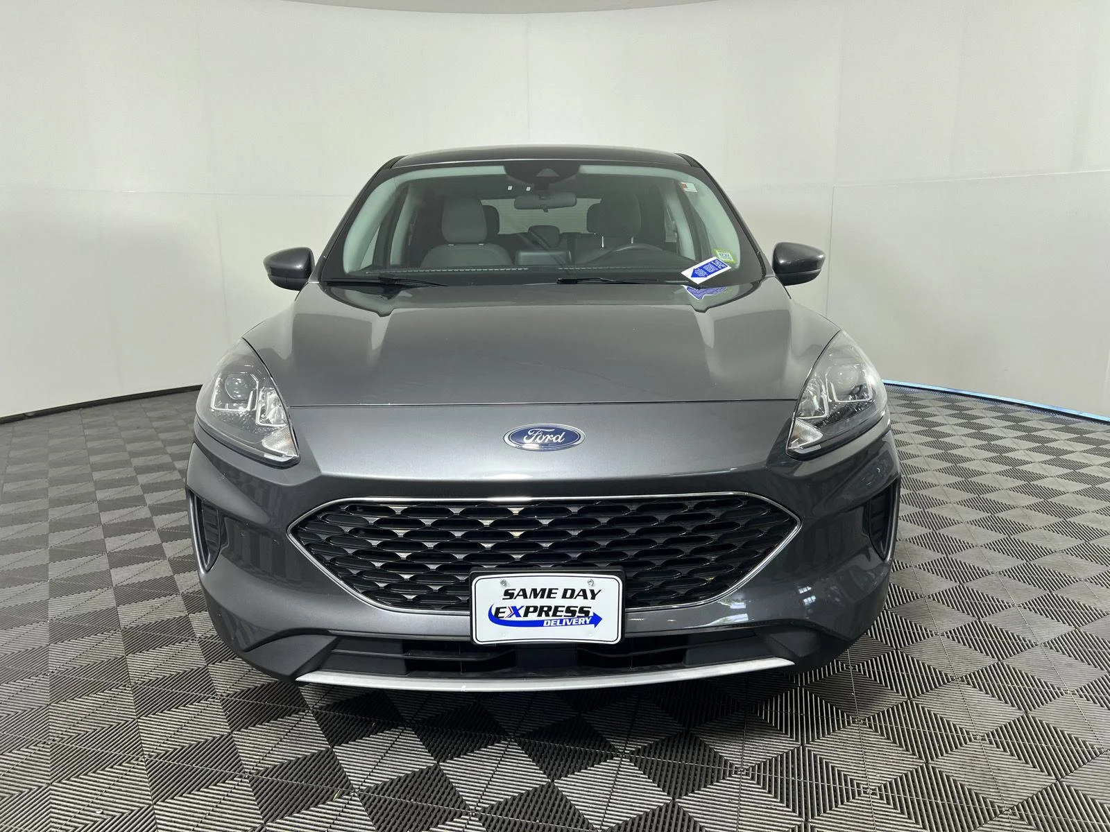 Used 2021 Carbonized Grey Ford SE image 29