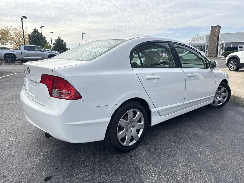 Used 2008 White Honda LX image 3