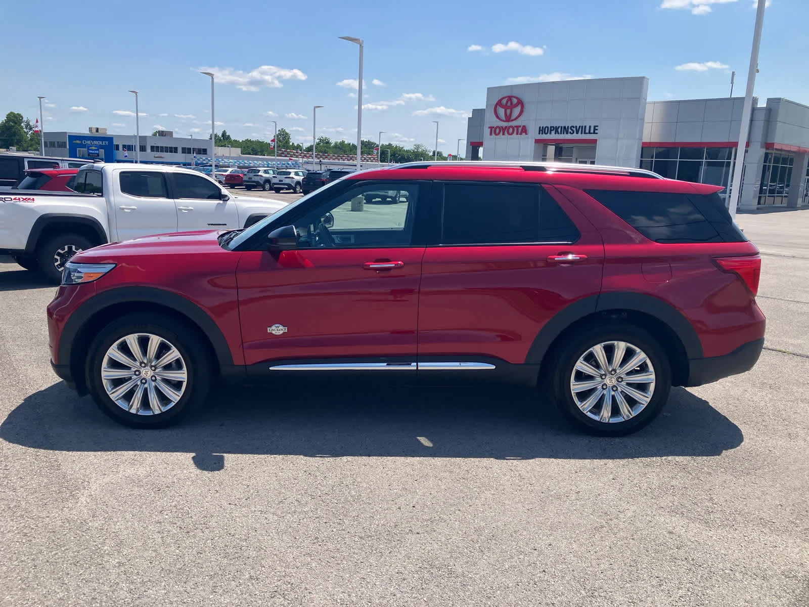 Used 2022 Rapid Red Metallic Tinted Clearcoat Ford King Ranch image 4