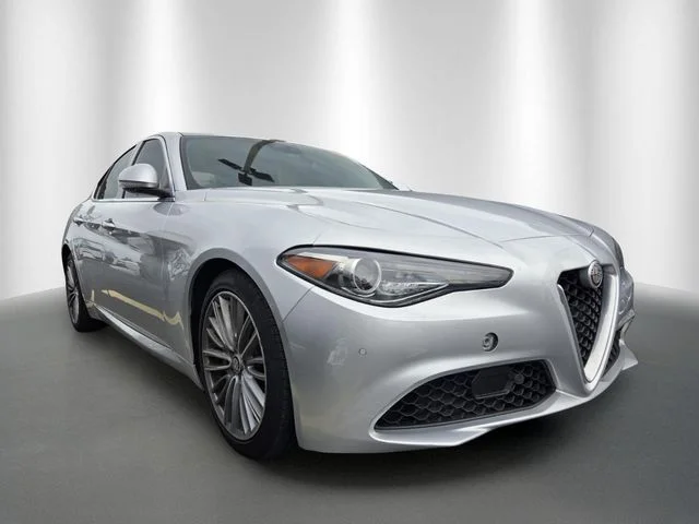 2017 Alfa Romeo Giulia 2.0 Ti Auto's photo