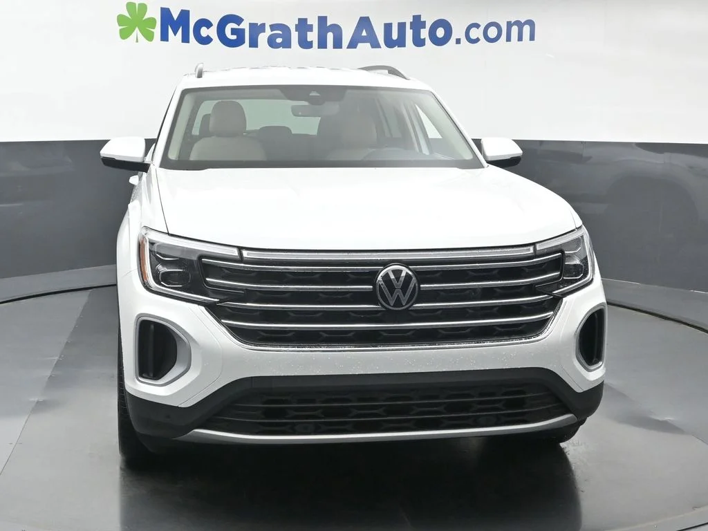 New 2026 Opal White Pearl Volkswagen 2.0T SE W/TECHNOLOGY image 5