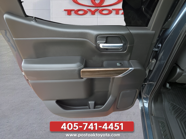 Used 2021 Gray Chevrolet RST image 23