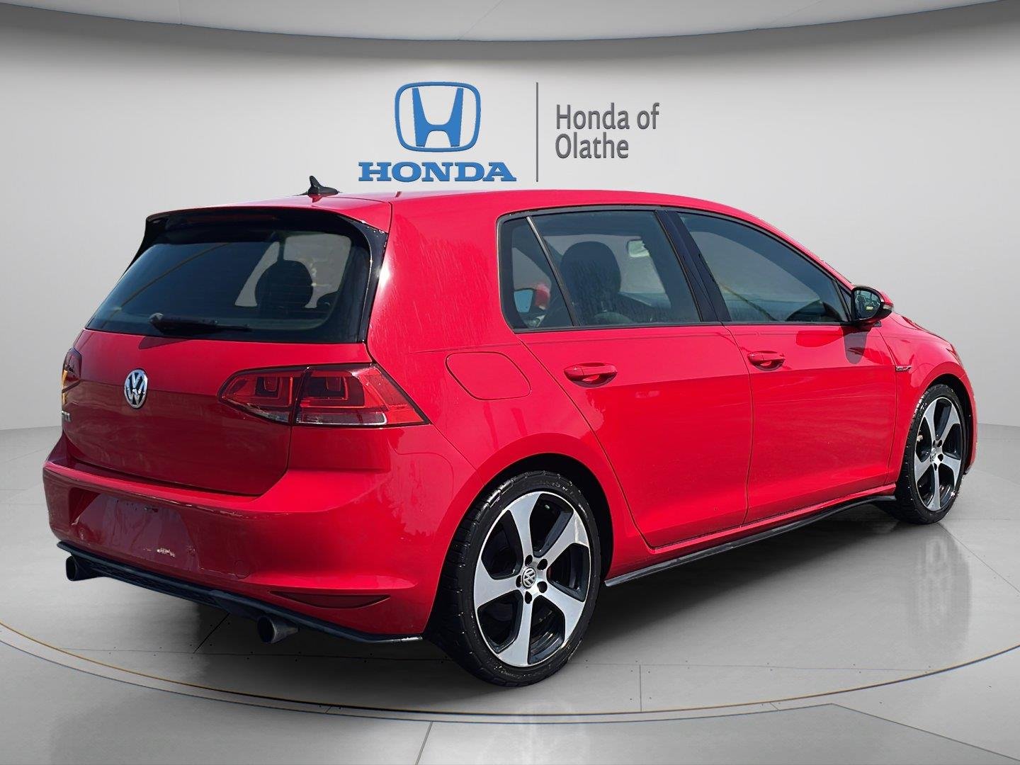 Used 2015 Tornado Red Volkswagen S image 2