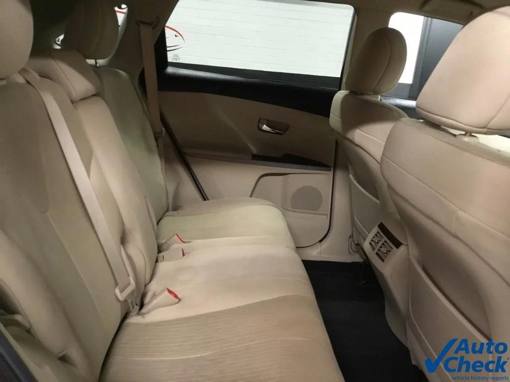 Used 2014 Black Toyota LE image 37